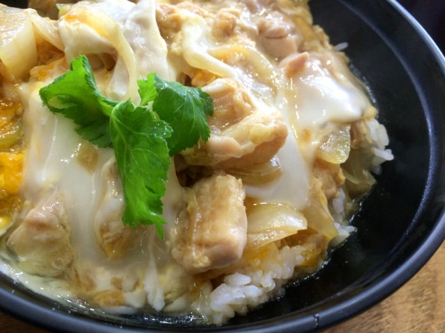 草彅やすとものうさぎとかめ 草彅剛 海原やすよともこ やすとも レシピ 作り方 親子丼