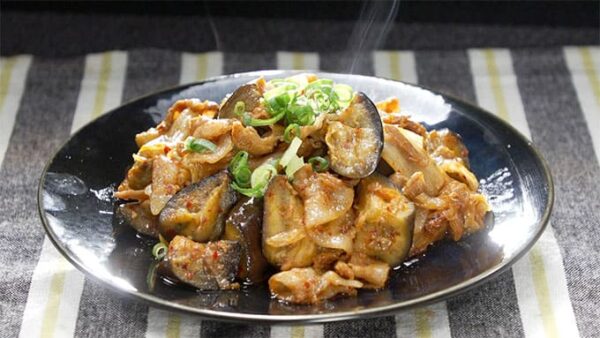 相葉マナブ 出張お料理塾 日本橋ゆかり 野永喜三夫 なすレシピ ナスと豚肉のキムチ炒め